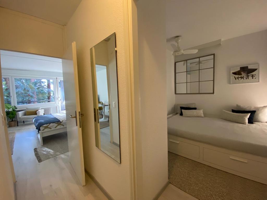 Luganersee, Pool, Strand, Parkplatz, Suite Bissone Ngoại thất bức ảnh